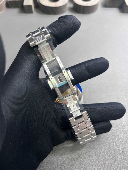 Audemars Piguet 15500ST 41mm Stainless Steel Blue Dial