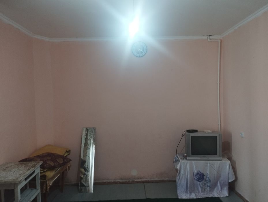 1 xonali Kvartira Sotiladi