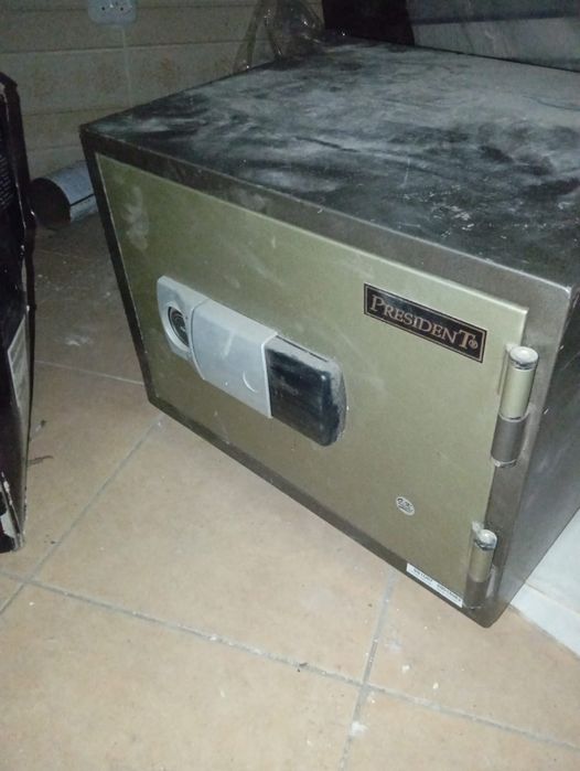 Сейф для офиса и для дома