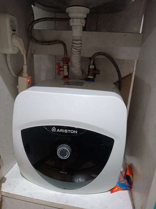 Болер нагреватель Аристон 15л
