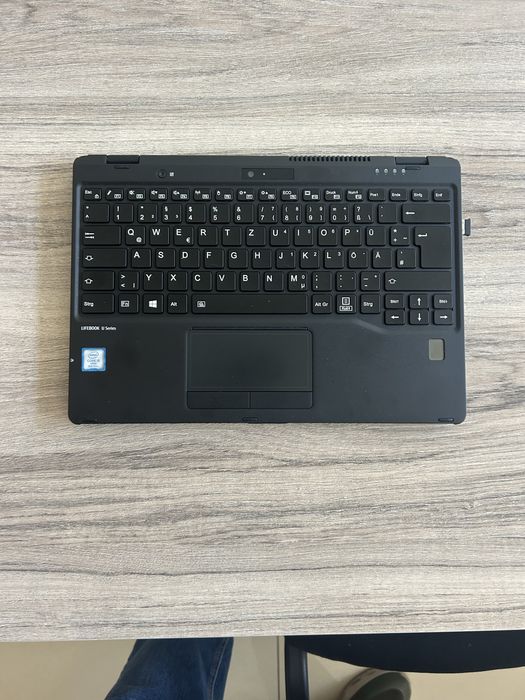 Продаю ноутбук Fujitsu