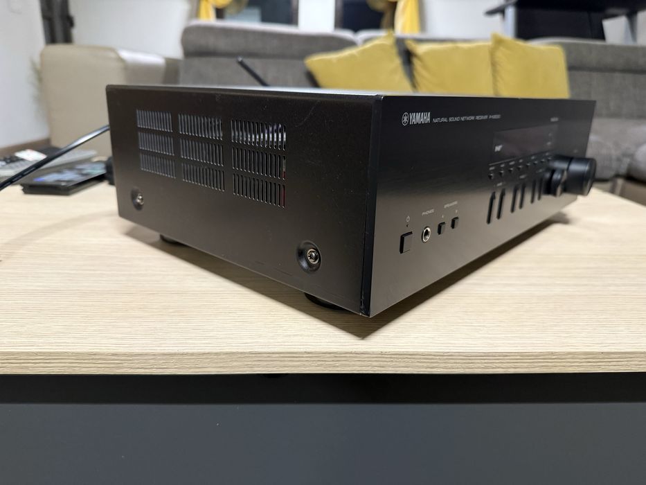 Amplificatoe streamer Yamaha R-N303D