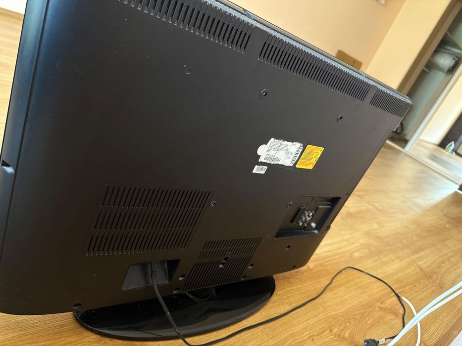GRUNDIG телевизор