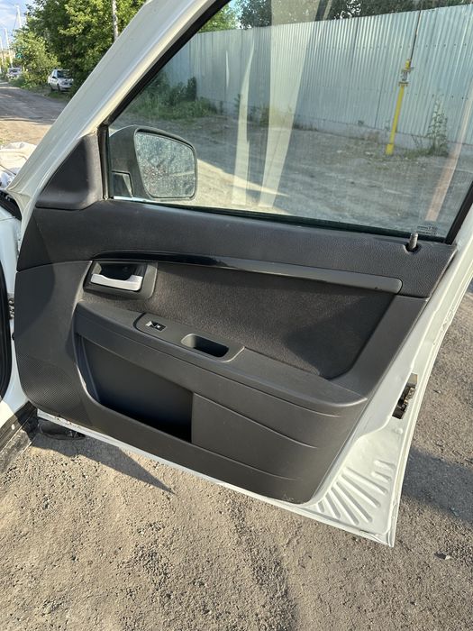 Продам торпеду обшивки на приору 2