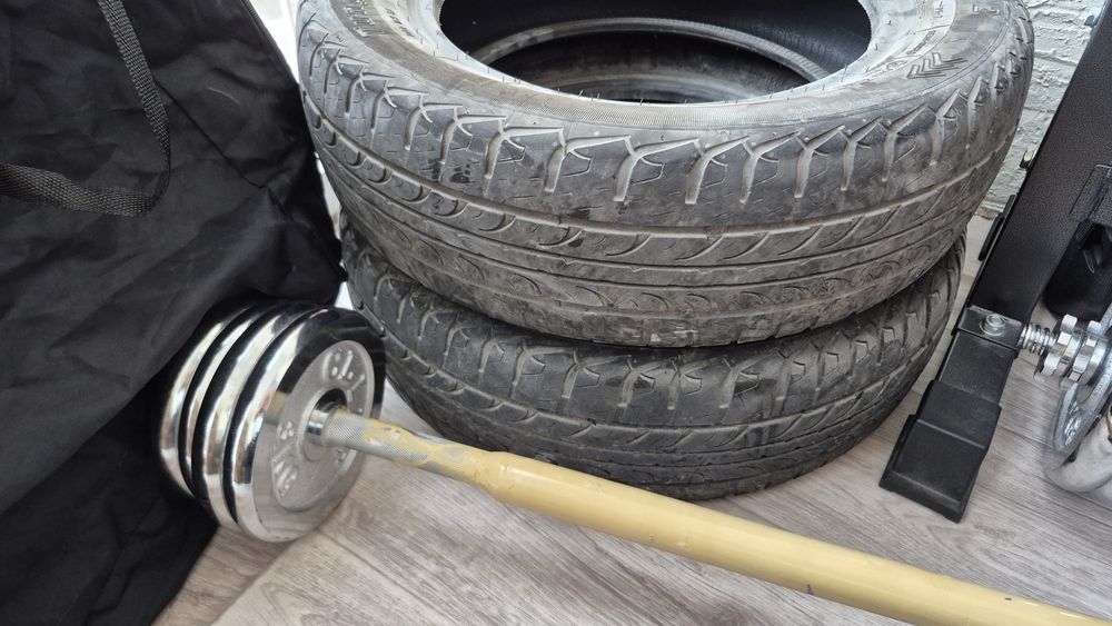 Продам шины летние и зимние.