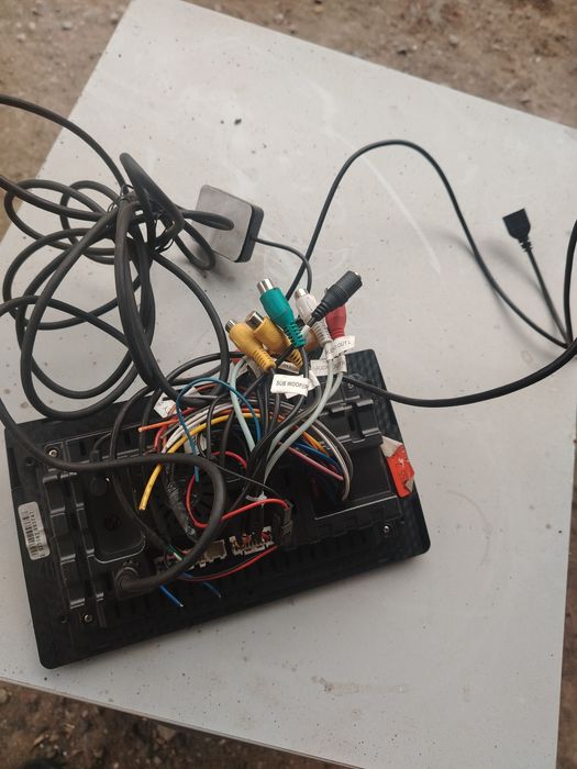 Продам андроид в машину