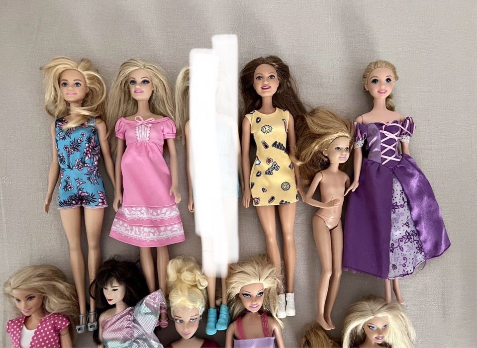 Diverse articole Lot papusi Barbie si Disney