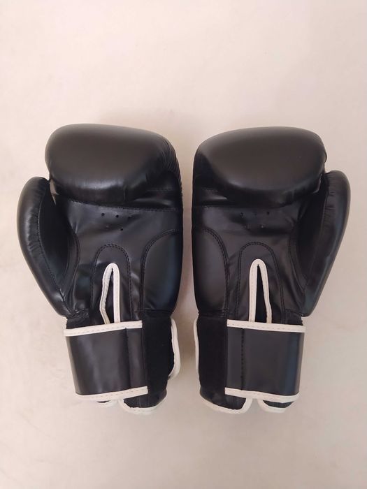 Боксёрские перчатки