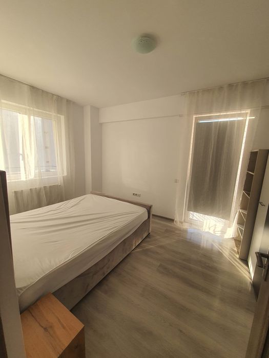 Inchiriez apartament 3 camere !