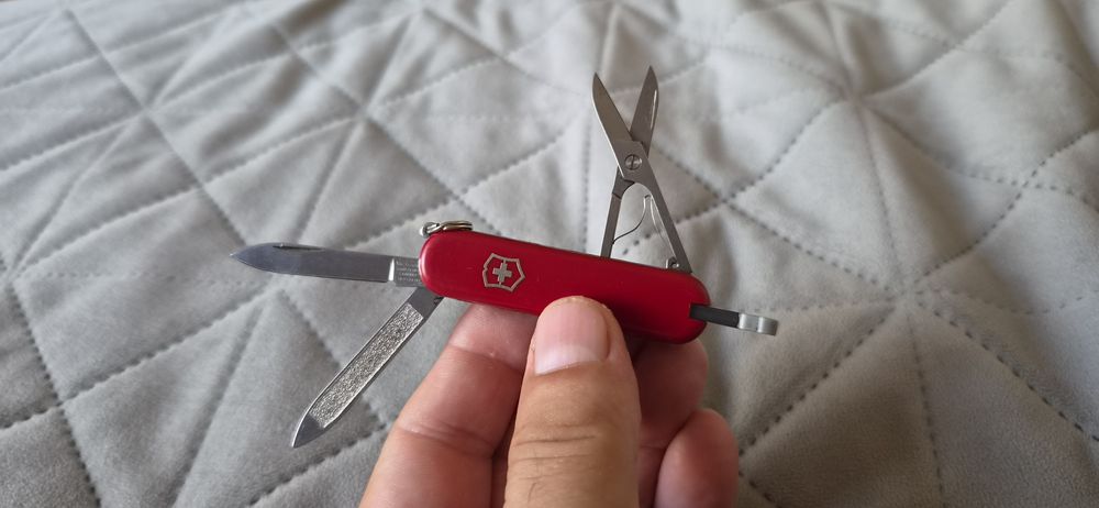 Briceag Victorinox elvetian
