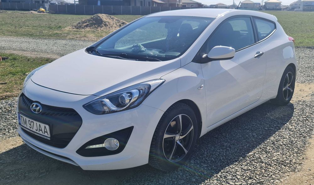 Hyndai i30 Coupe 1.4i 101 CP 2013