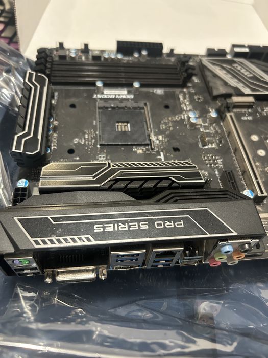 Placa de baza MSI X370 SLI PLUS, socket AM4, 4xDDR4, 6xSATA3, ATX
