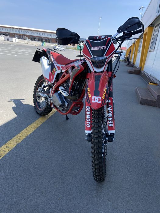 Продам эндуро Bekmoto 300cc (Пробег всего 162 км!)