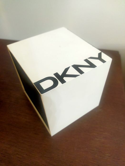 Коробки от брендовые часов и пр