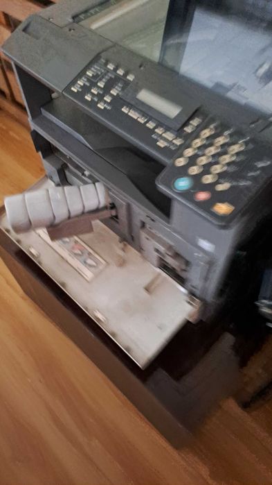 Продавам принтер машина