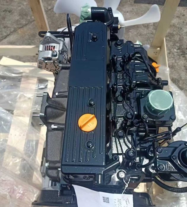Motor complet Yanmar 4TNE98 - PE NOU - Piese de schimb Yanmar