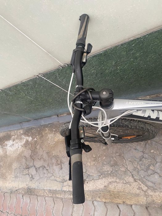 Велосипед Giant.