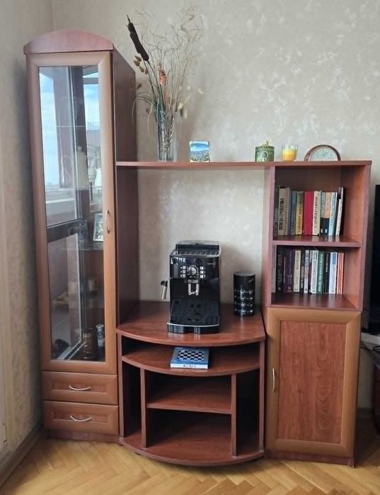 Продавам секция от две части / поотделно