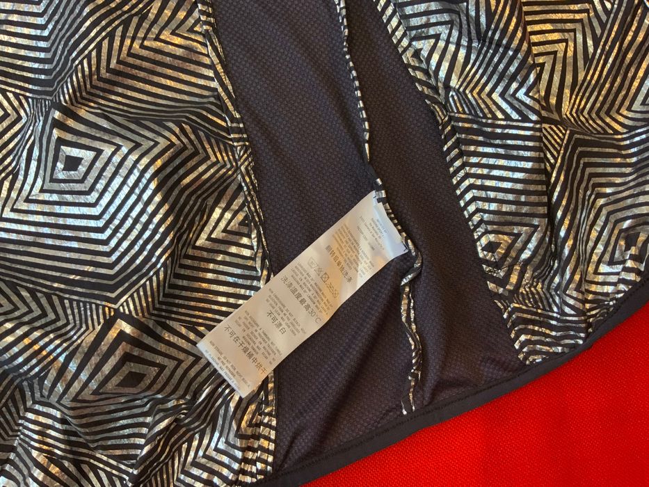 Diadora-оригинално  яке ветровка 52л