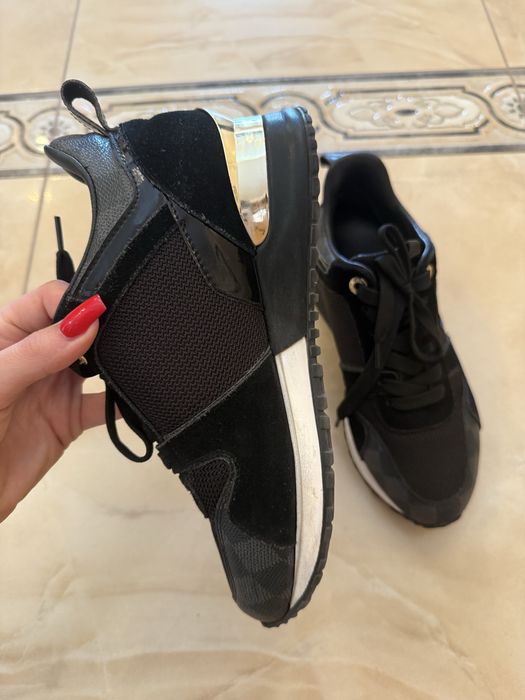 Дамски маратонки LV 37 номер