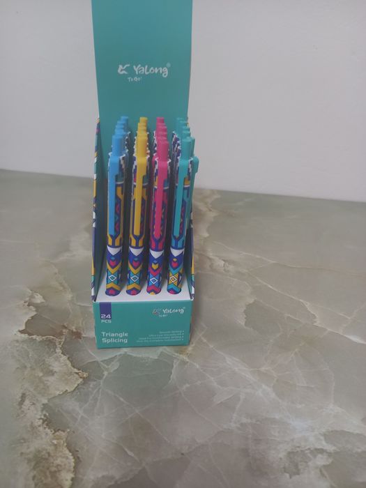 Тетради, ручка квнц товары