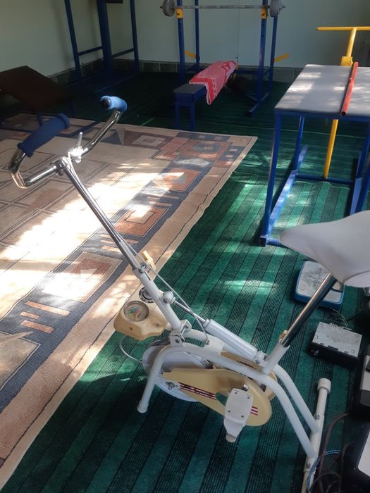 Спортивные снаряды.