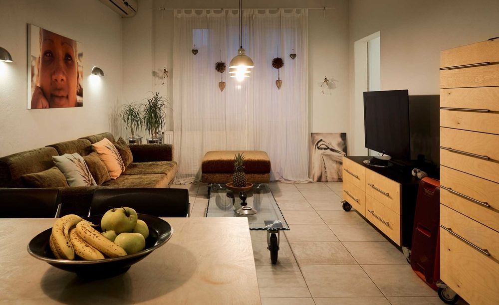 Продава се Едностаен апартамент в София, Център - 50 кв.м за 5320 €/кв.м - Снимка #1