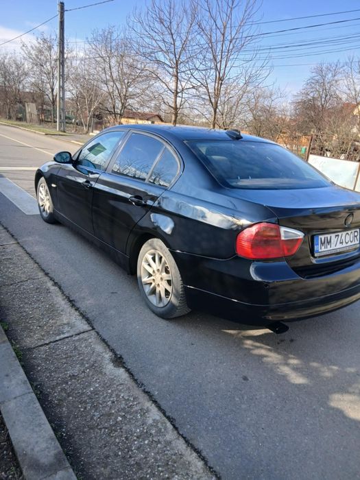 Vând BMW 320 e90