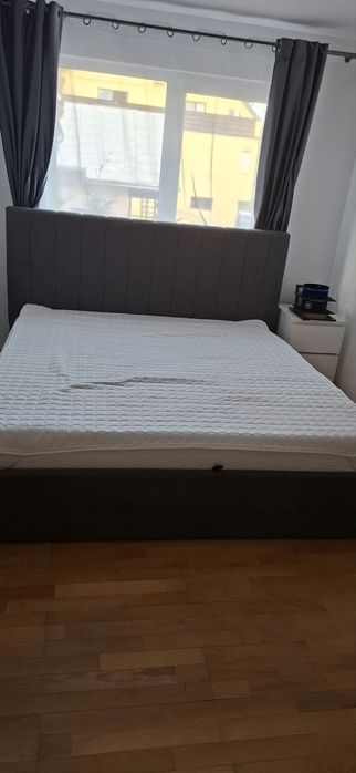 Se vinde pat cu saltea