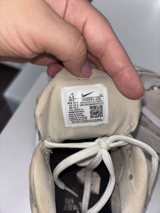 Vand nike air max furyosa damă