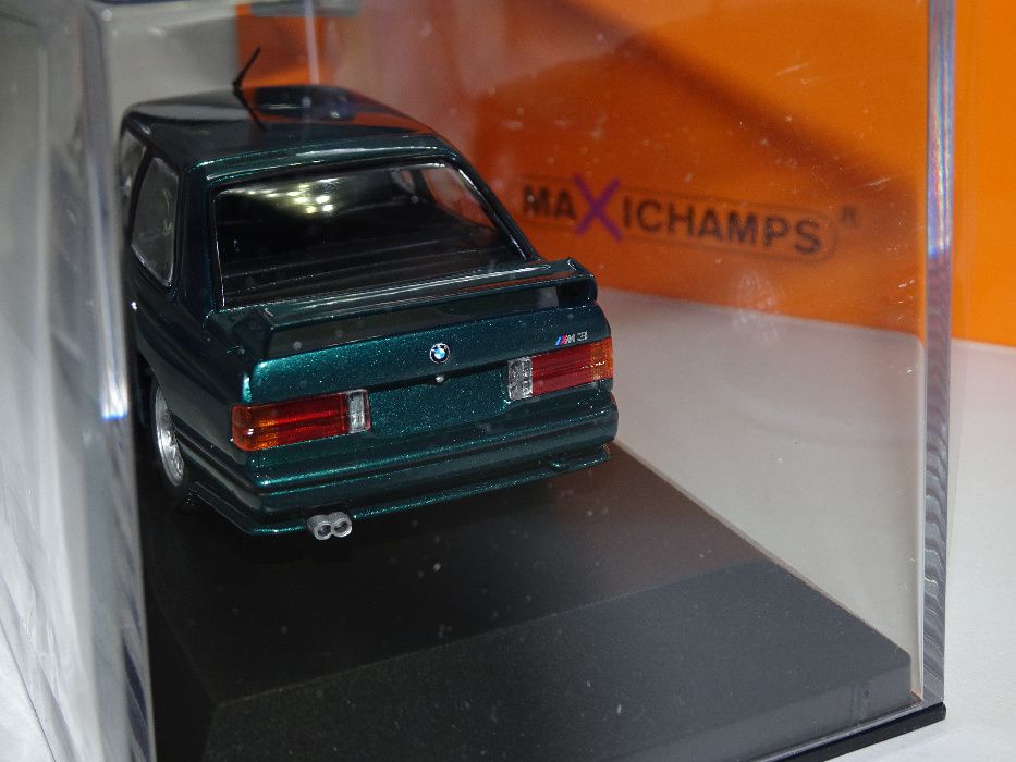 Macheta Bmw M3 e30 Maxichamps 1:43