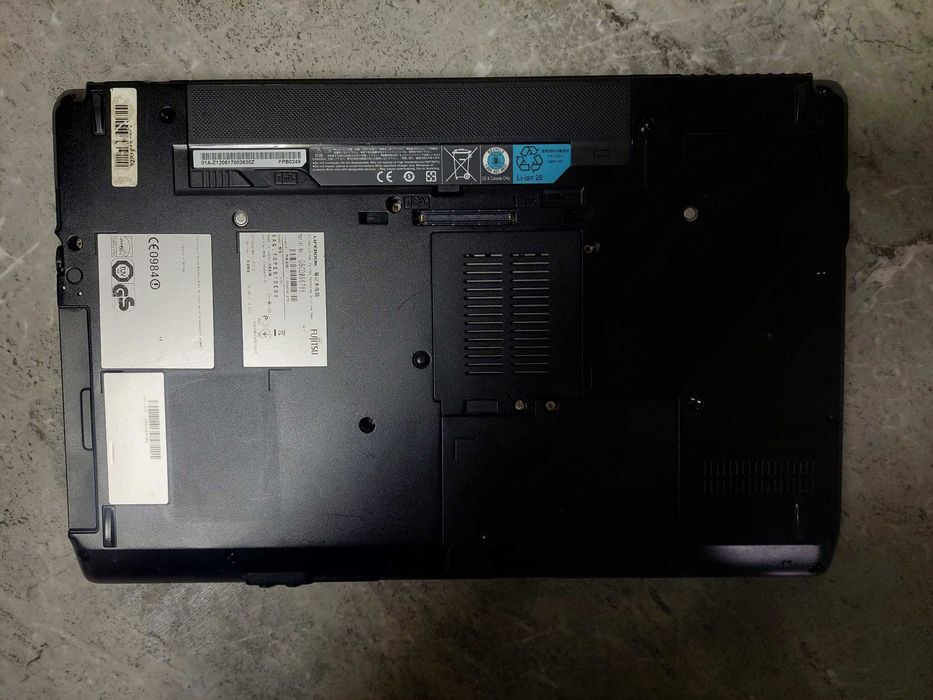 Лаптоп Fujitsu E751, 15,6", i5-2520M, 8GB RAM, 120GB SSD