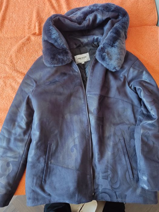 Продам женскую куртку дублёнка