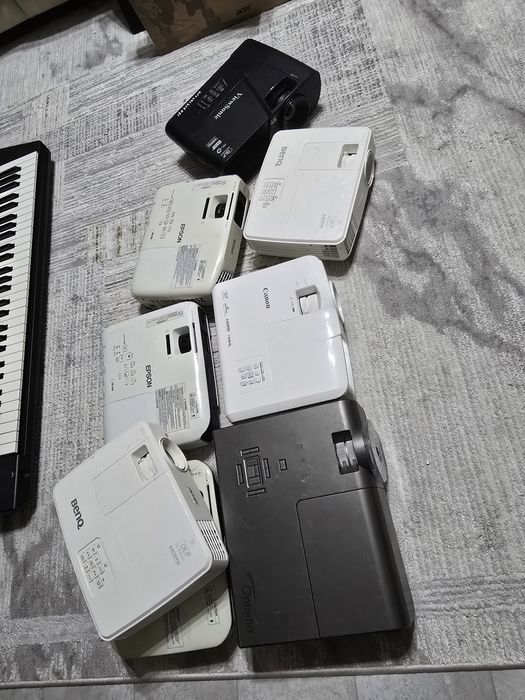 Проектора epson в отличном состоянии