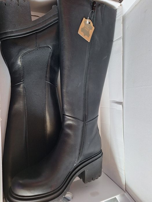 Cizme noi cu eticheta, piele naturala