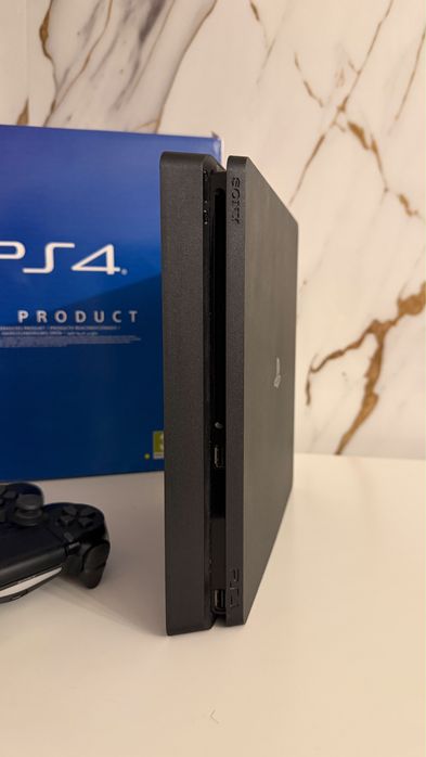 Sony PlayStation 4 slim
