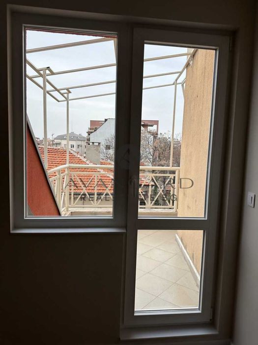 Продава се Двустаен апартамент в Пловдив, Център - 83 кв.м за 2091 €/кв.м - Снимка #9