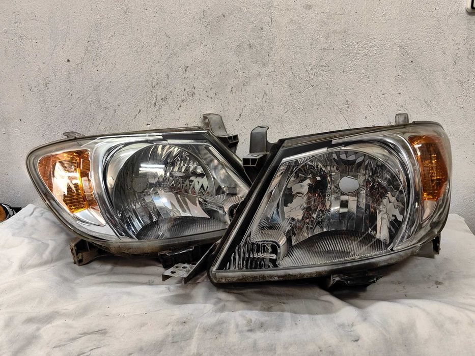 Оригинални фарове Тойота   Toyota Hilux
