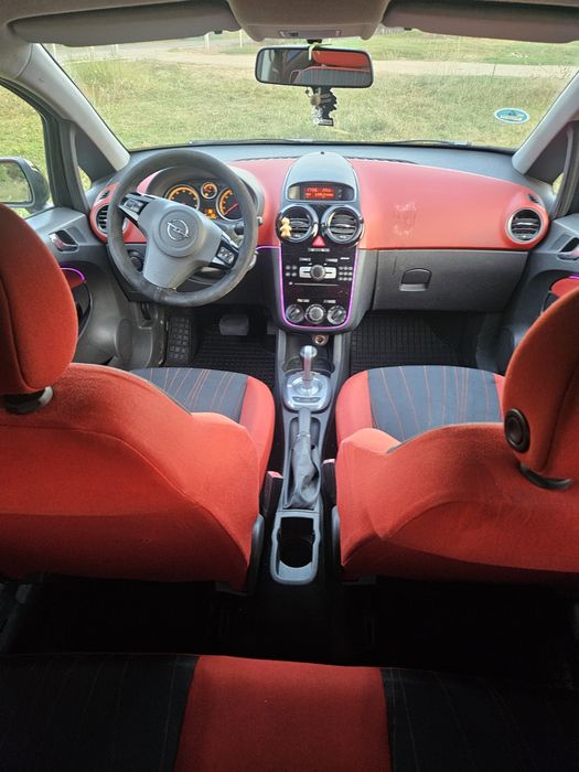 Opel Corsa Automat 1.2 benzina