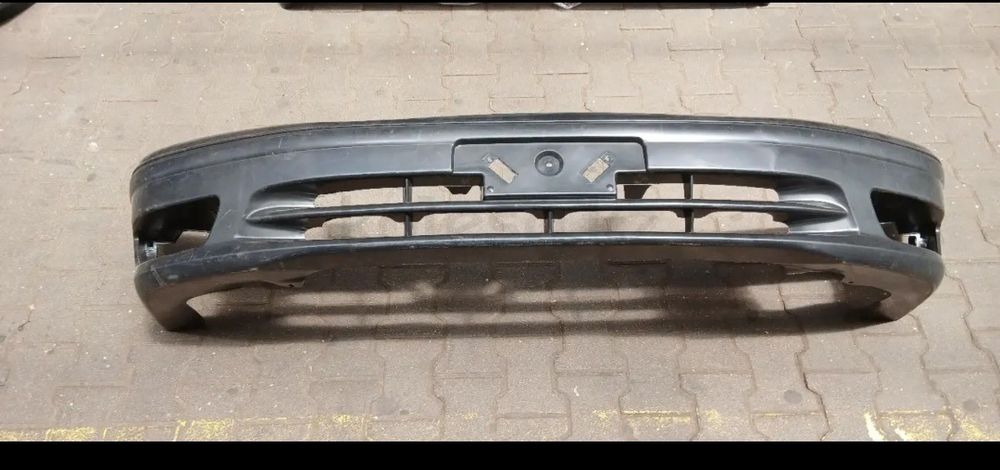 Передний бампер Camry 25 Европа