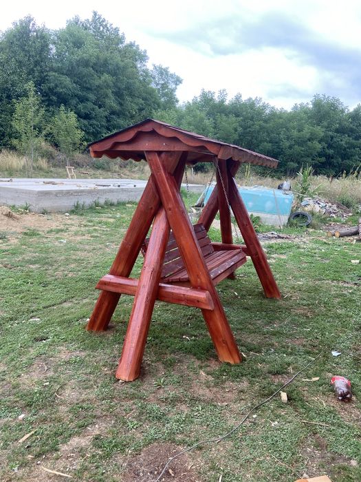 Balansoar rustic la un pret avantajos