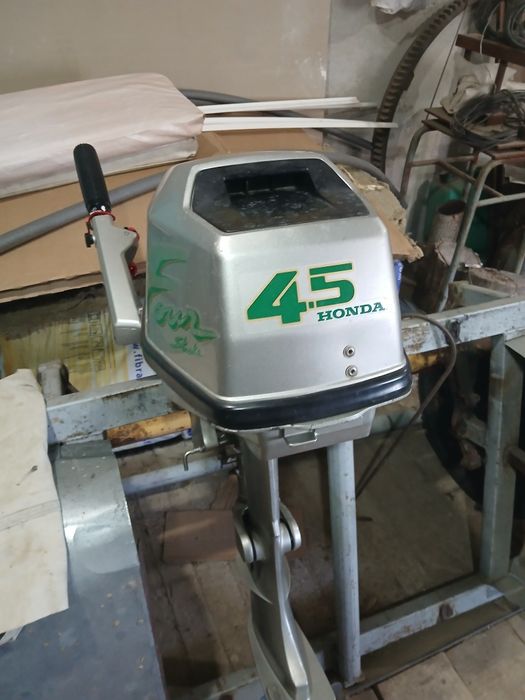 Извънбордов двигател Honda 4,5к.с