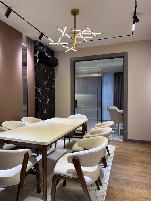 Yakkasaroy city mall