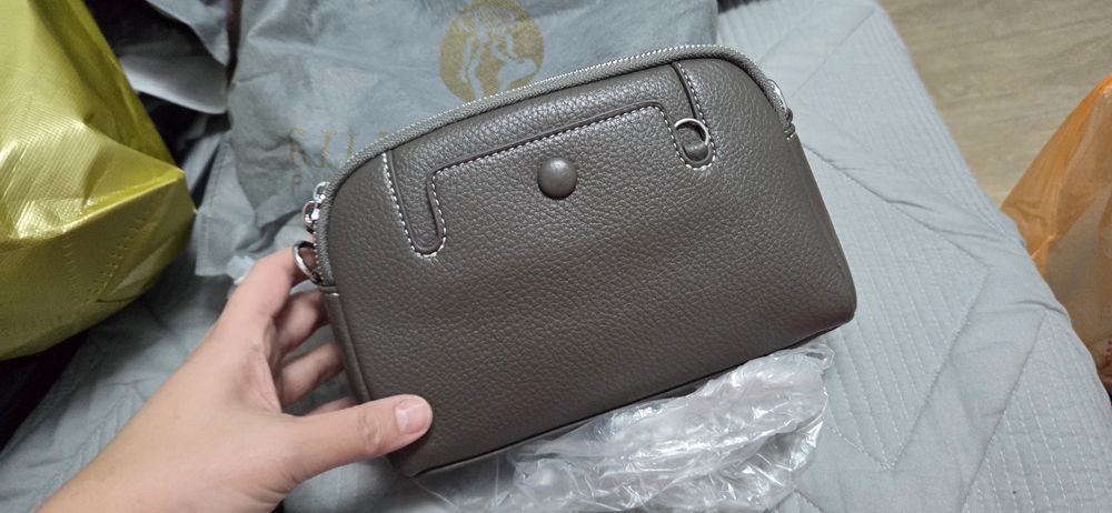 Продается кожанные сумки