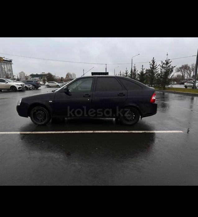 Продам машину приора 2