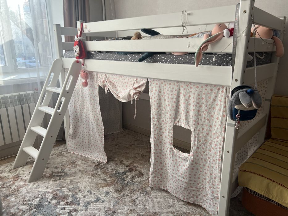 Продам кровать чердак