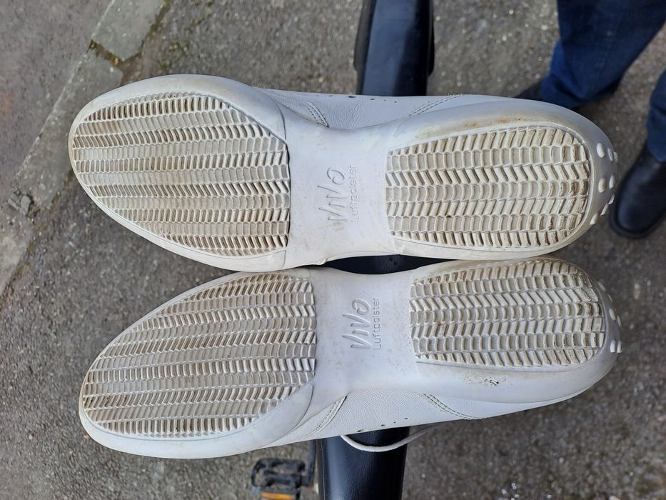 Vand adidasi diferite marci JOMA, HUGO BOSS, VIVO, ADIDAS, BIAGGIO