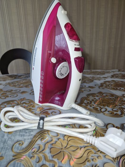Продам утюг электрический