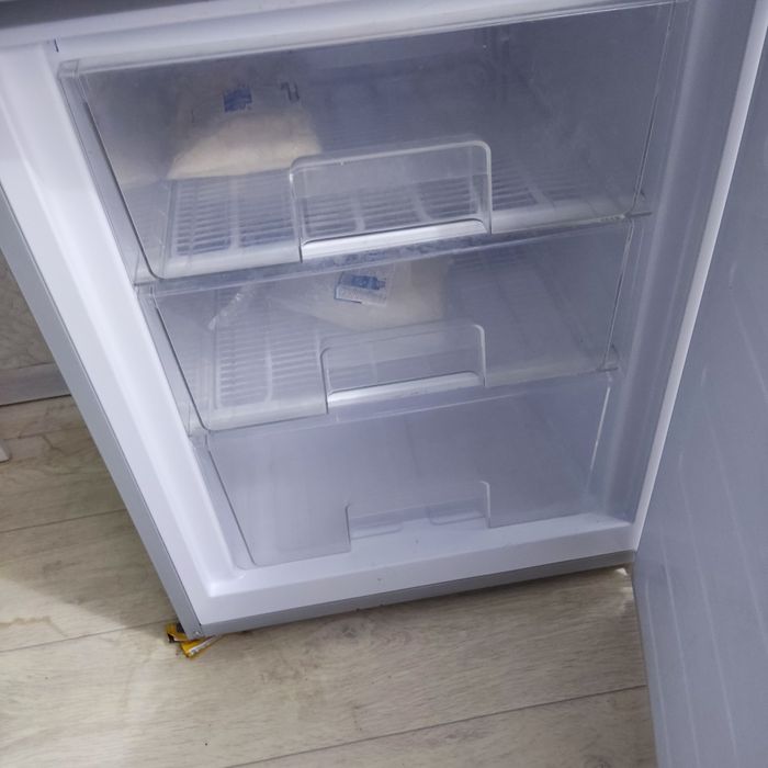 Продам холодильник срочно