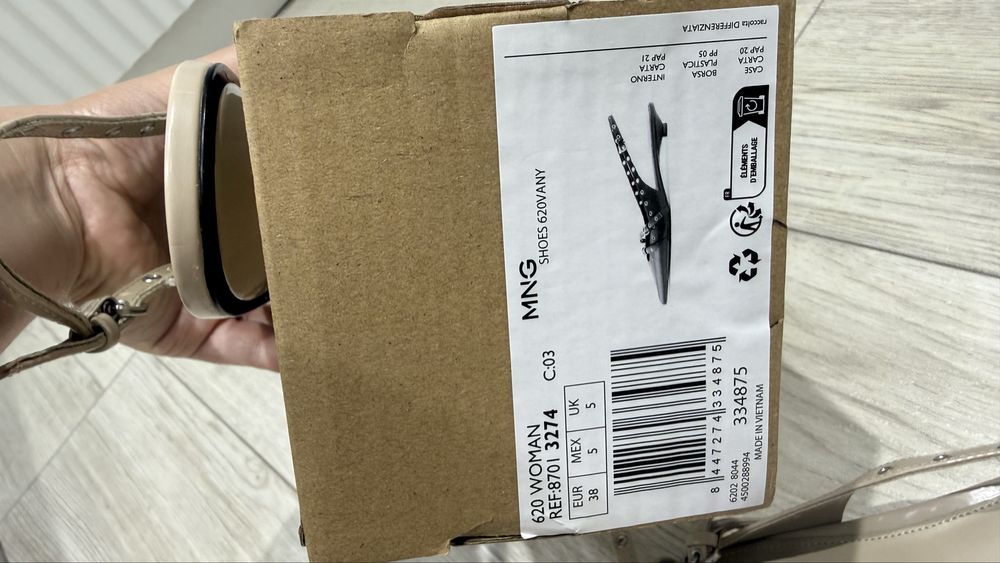 Продам новую обувь фирмы Манго